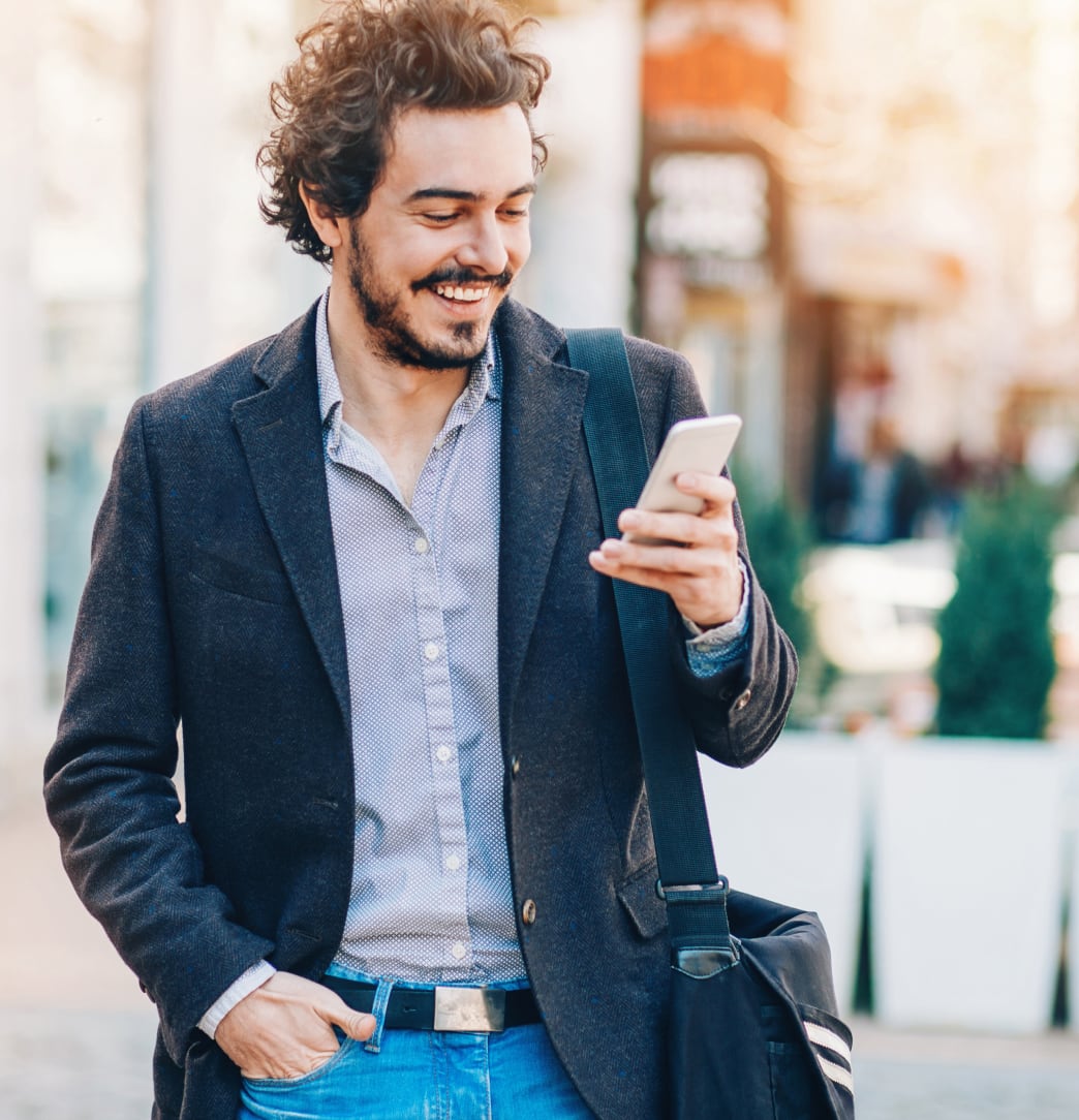 Homme d'affaire au téléphone